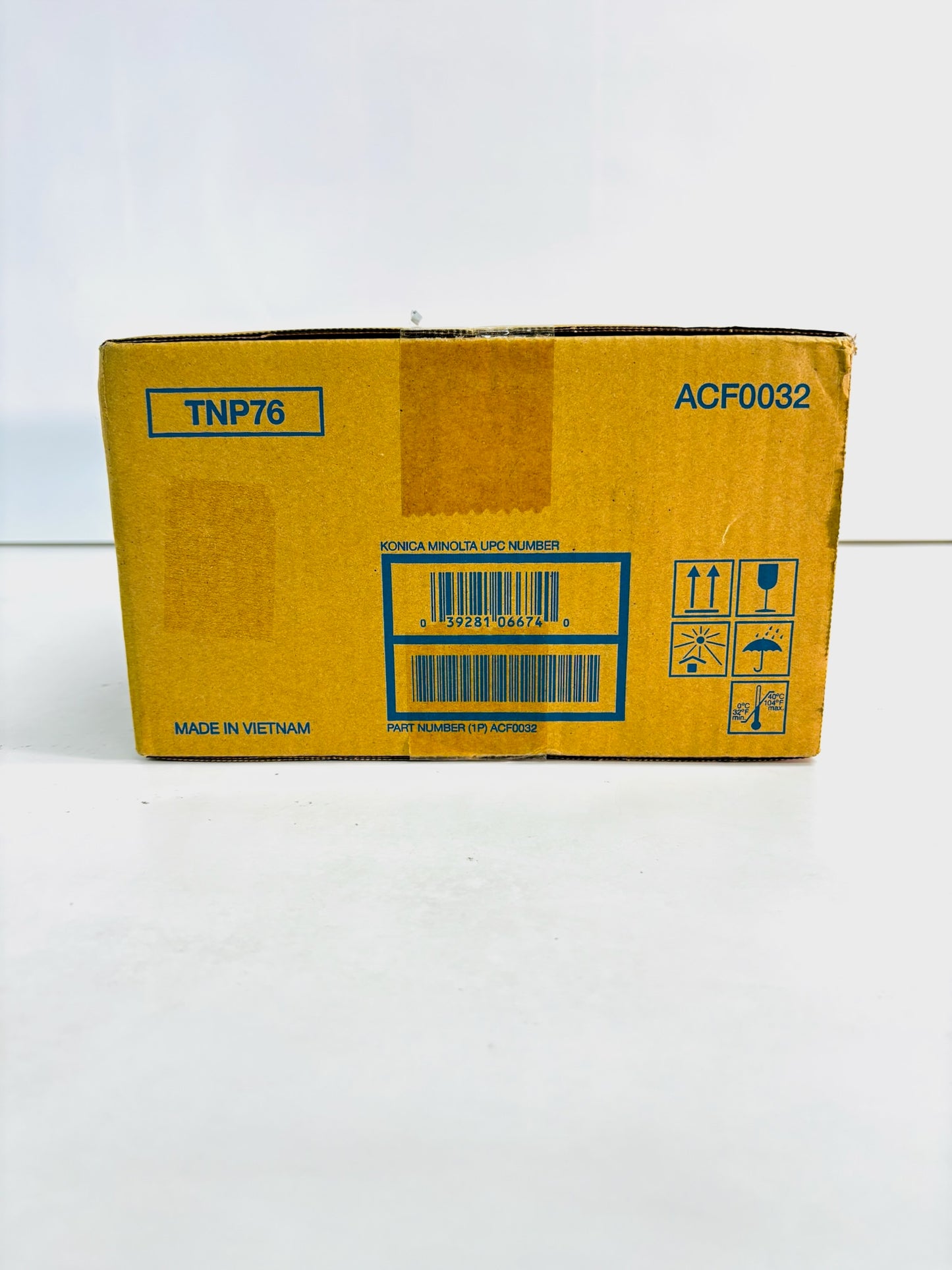Bad Box Genuine Konica Minolta 4000i, 5000i Black Toner TNP76, ACF0032