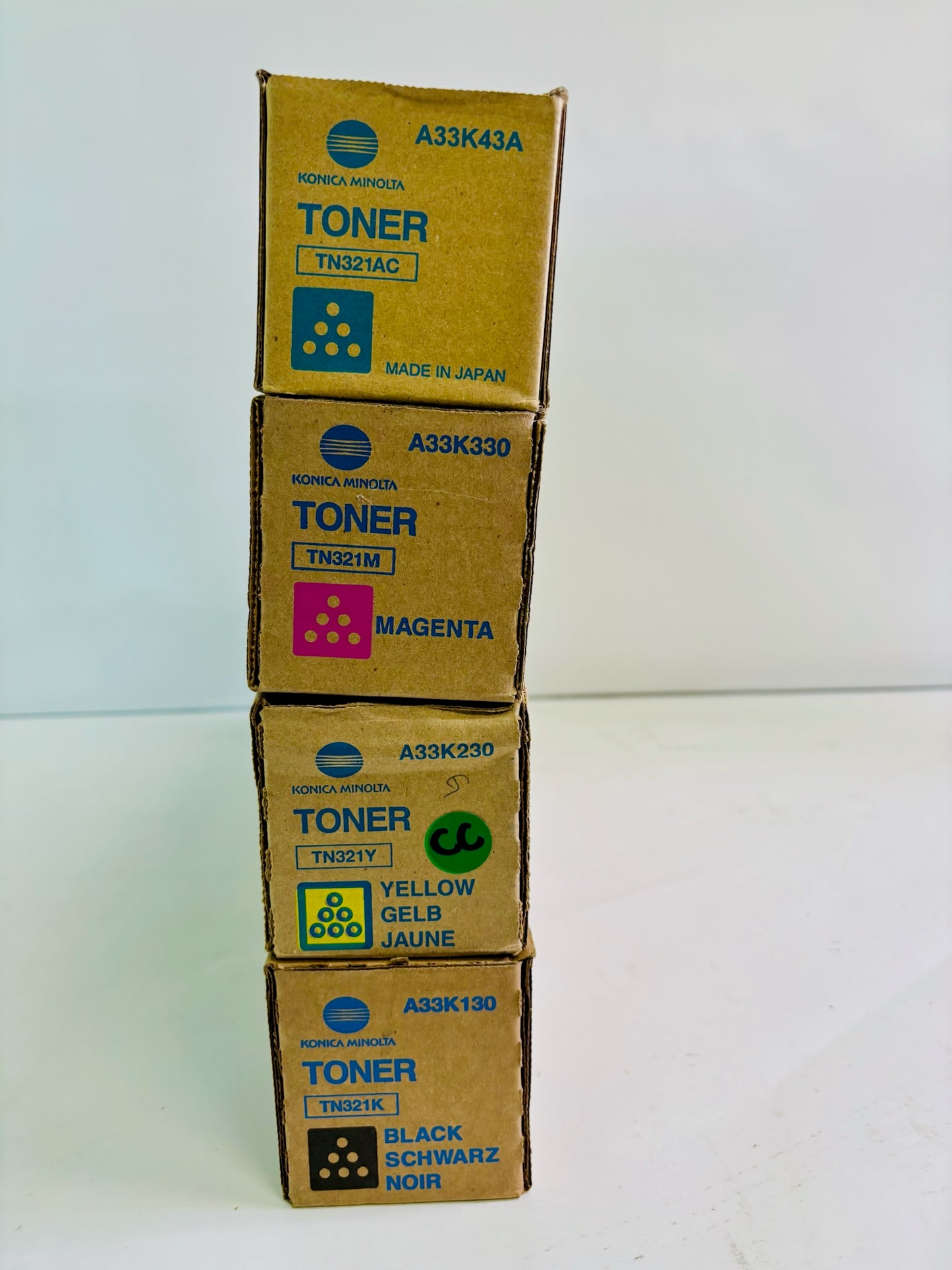 4 Genuine Cosmetic Konica Minolta bizhub C224, C224e CMYK Toner TN321